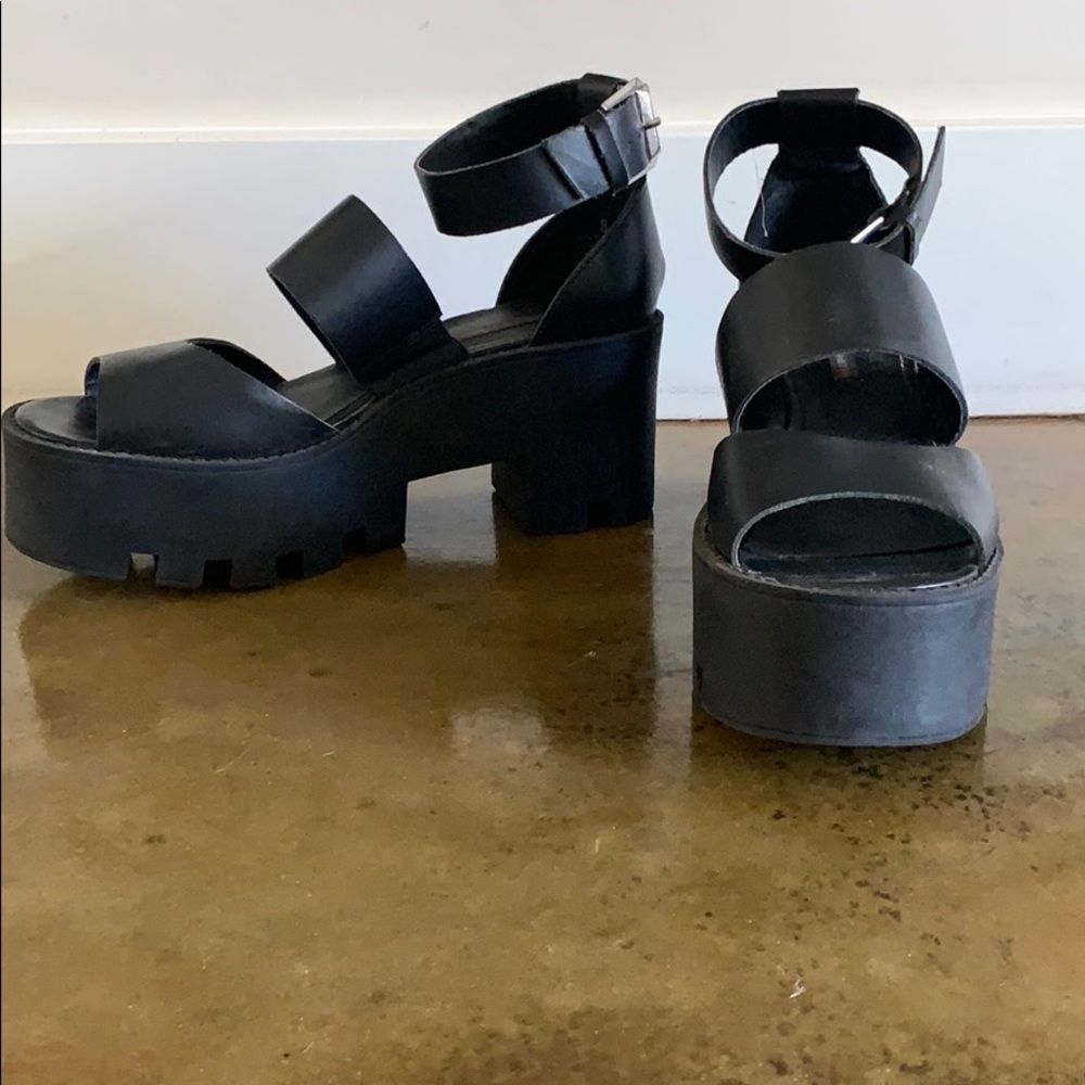 WINDSOR SMITH chunky black wedges